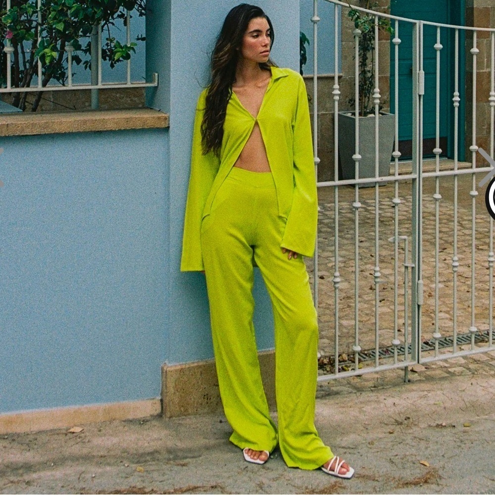 NWT OneOne Swimwear Co-ord Set Athens Lime Neon Green Pants Shirt Top Flowy Soft